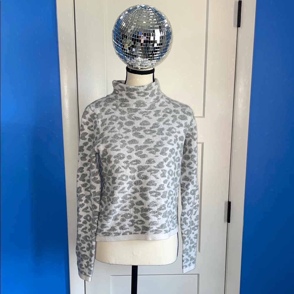 LOFT Light Gray Animal Print Turtleneck Sweater NWOT